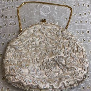 Grande Maison Blanche Wedding Cream Colored Wrist Bag Vintage